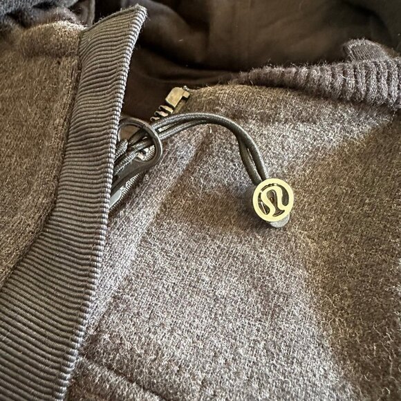 Lululemon Ltd Edition Hiver 2013 Scuba zip-up Hoodie/Jacket - Picture 8 of 11